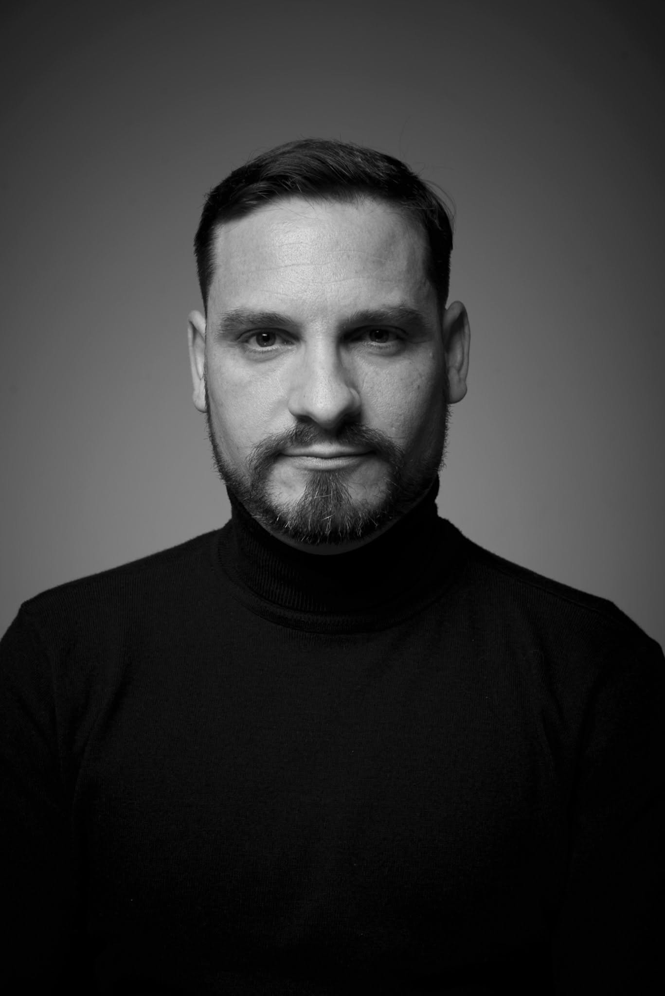 Retrato en blanco y negro de Alberto Nicolás Ramos Vernieri