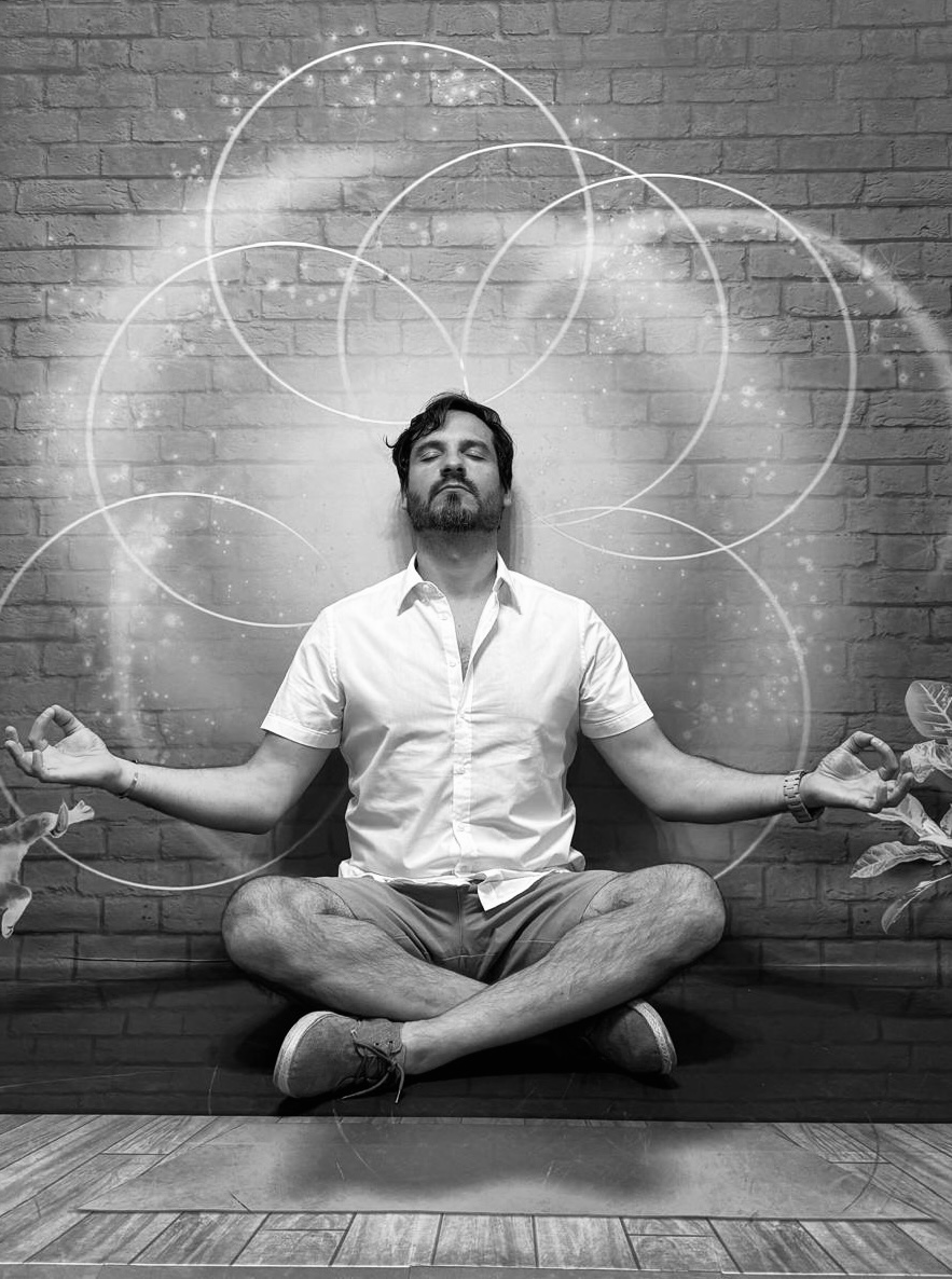 Alberto en una pausa de meditación y búsqueda interior