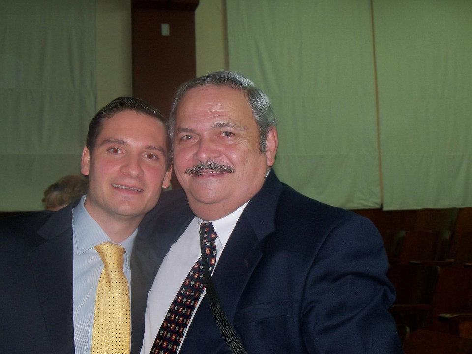 Celebro la defensa de mi tesis doctoral junto a mi padre